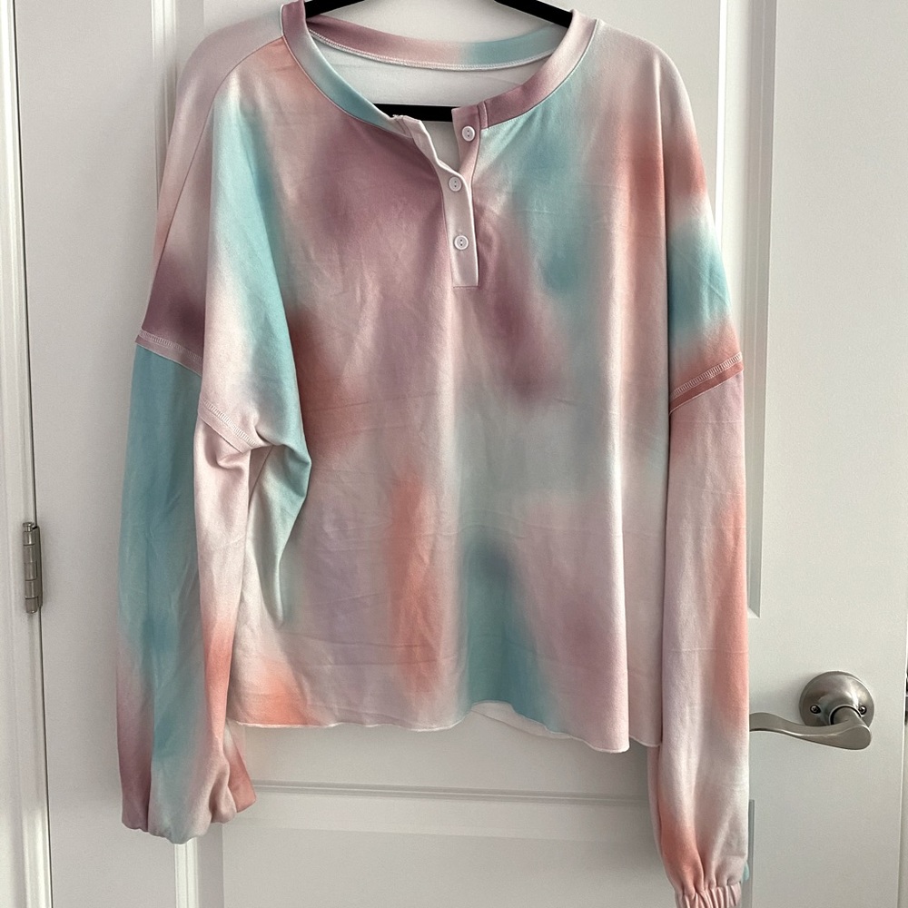 Tie dye oversized long sleeve
